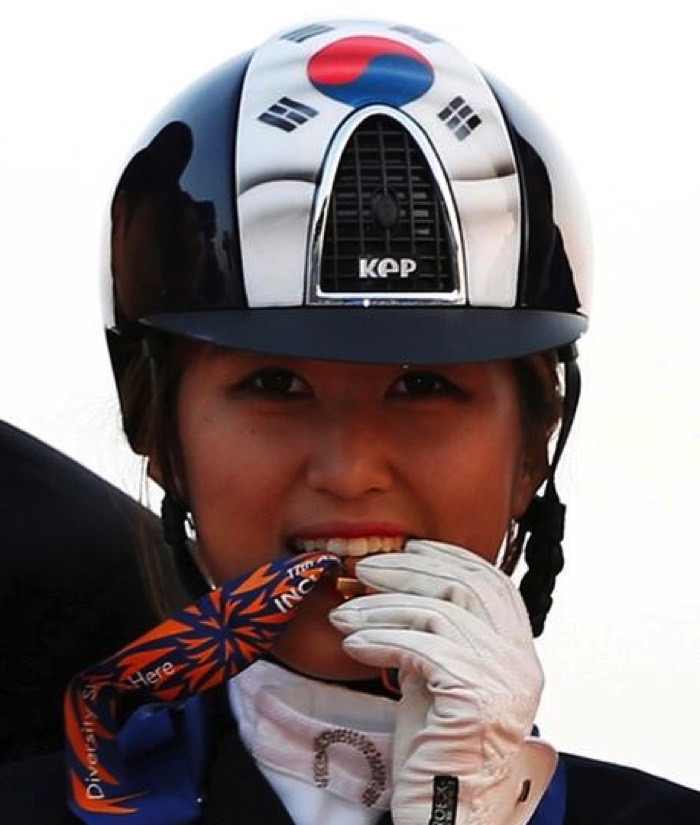 south korea  court denies arrest warrant for daughter of key corruption scandal suspect