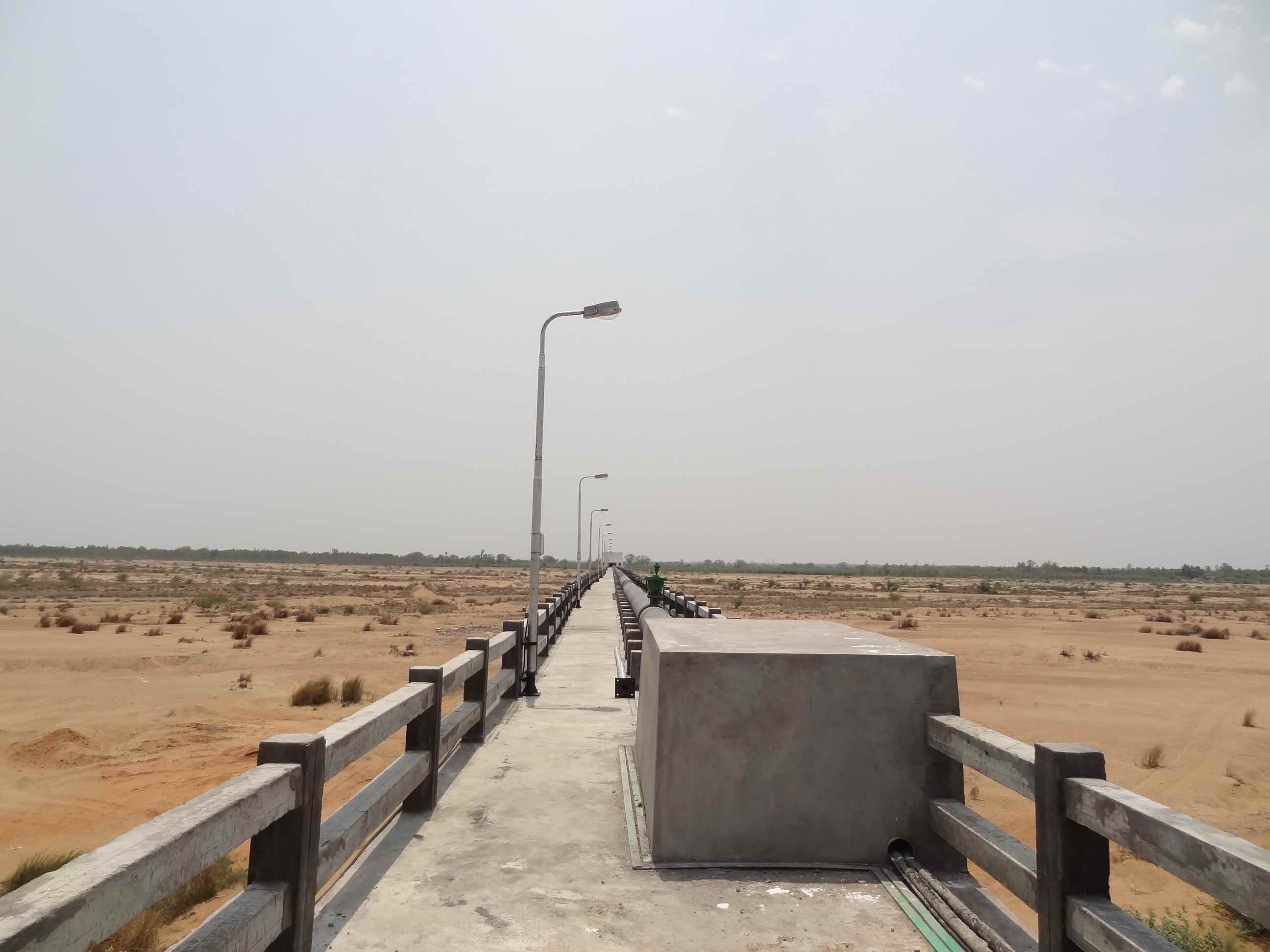 with no water and many loans  farmers  deaths are rising in tamil nadu