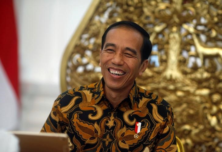 as indonesian president heads for win  police warn on security