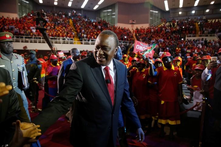 kenya president and chief justice spar on the eve of elections