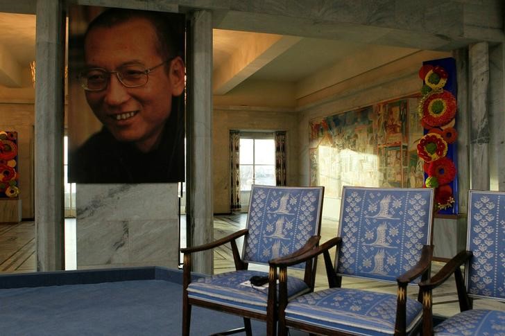 china s nobel peace prize winning dissident liu xiaobo s life with  no enemies 