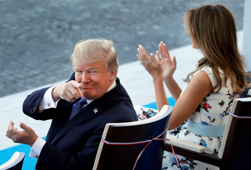 trump calls on supreme court to block anti travel ban ruling