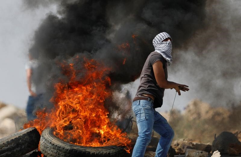 israel raids west bank  death toll from jerusalem clashes rises