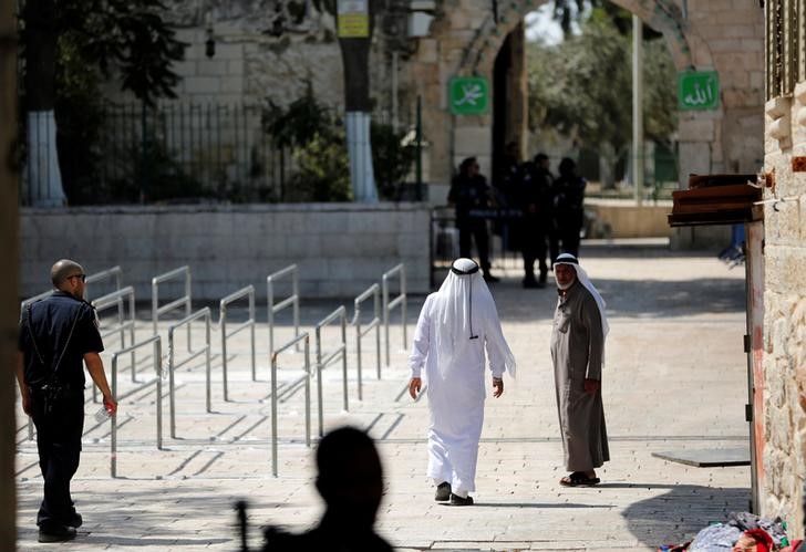 israel replaces jerusalem metal detectors with cameras  palestinians reject measure