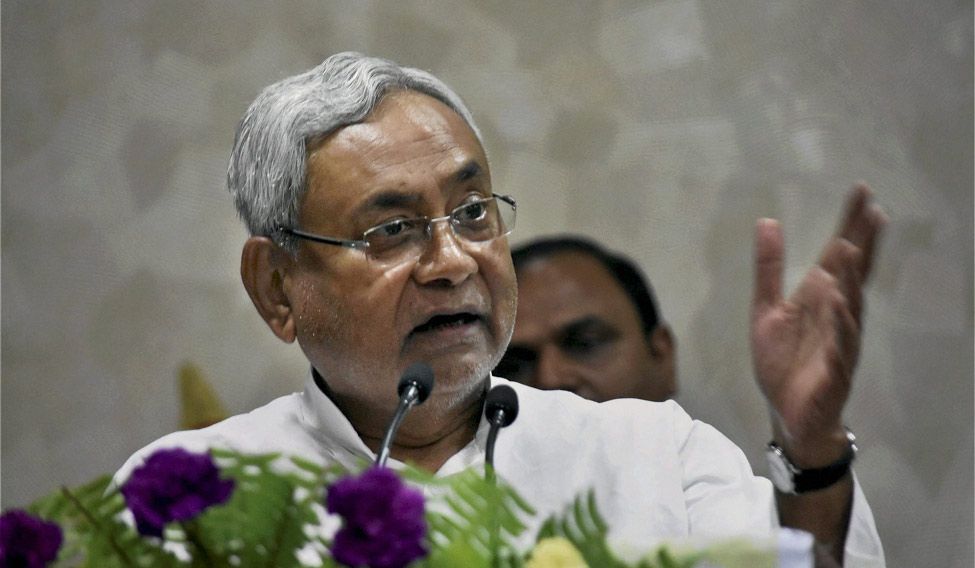 how nitish the politician outsmarted lalu the father