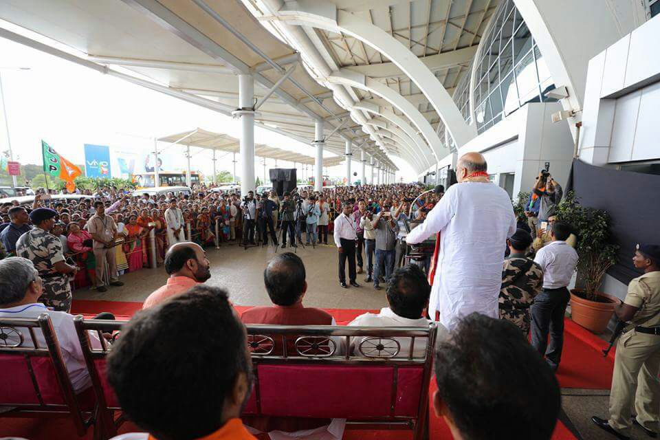 amit shah s party meeting inside goa airport attracts criticism and complaints