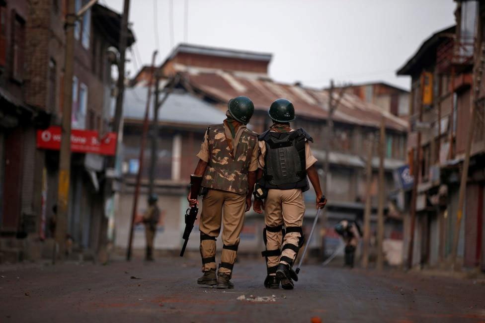 why are the armed forces in kashmir plagued by so many suicides and fratricides 