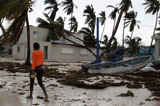 hurricane maria devastates puerto rico  kills at least 32 in caribbean