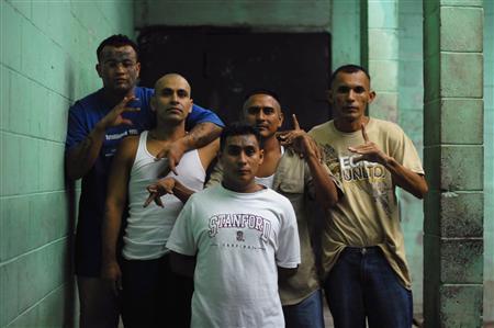 el salvador  commission launched to find those missing from civil war