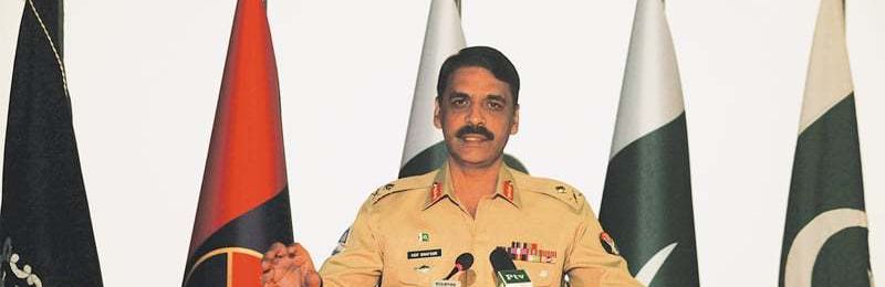 clear signs of de facto martial law in pakistan