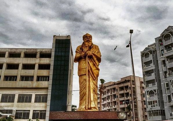 A statue of Periyar Visakhapatnam. Credit: Facebook/VibrantVizag