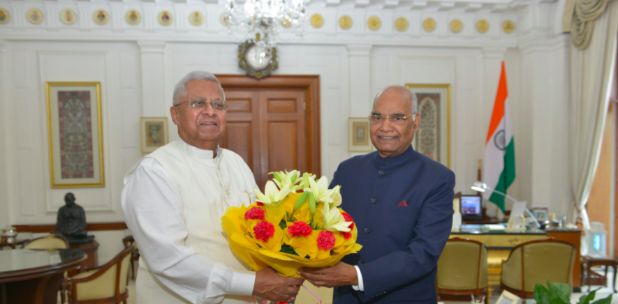 Tathagata Roy with President Ram Nath Kovind. Credit: Twitter/Tathagata Roy