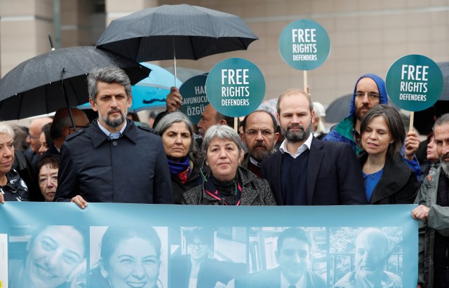 eight rights activists released on bail in terrorism trial by turkish court