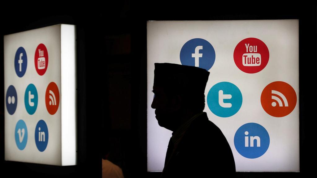 social media giants to fight india s new information technology regulations