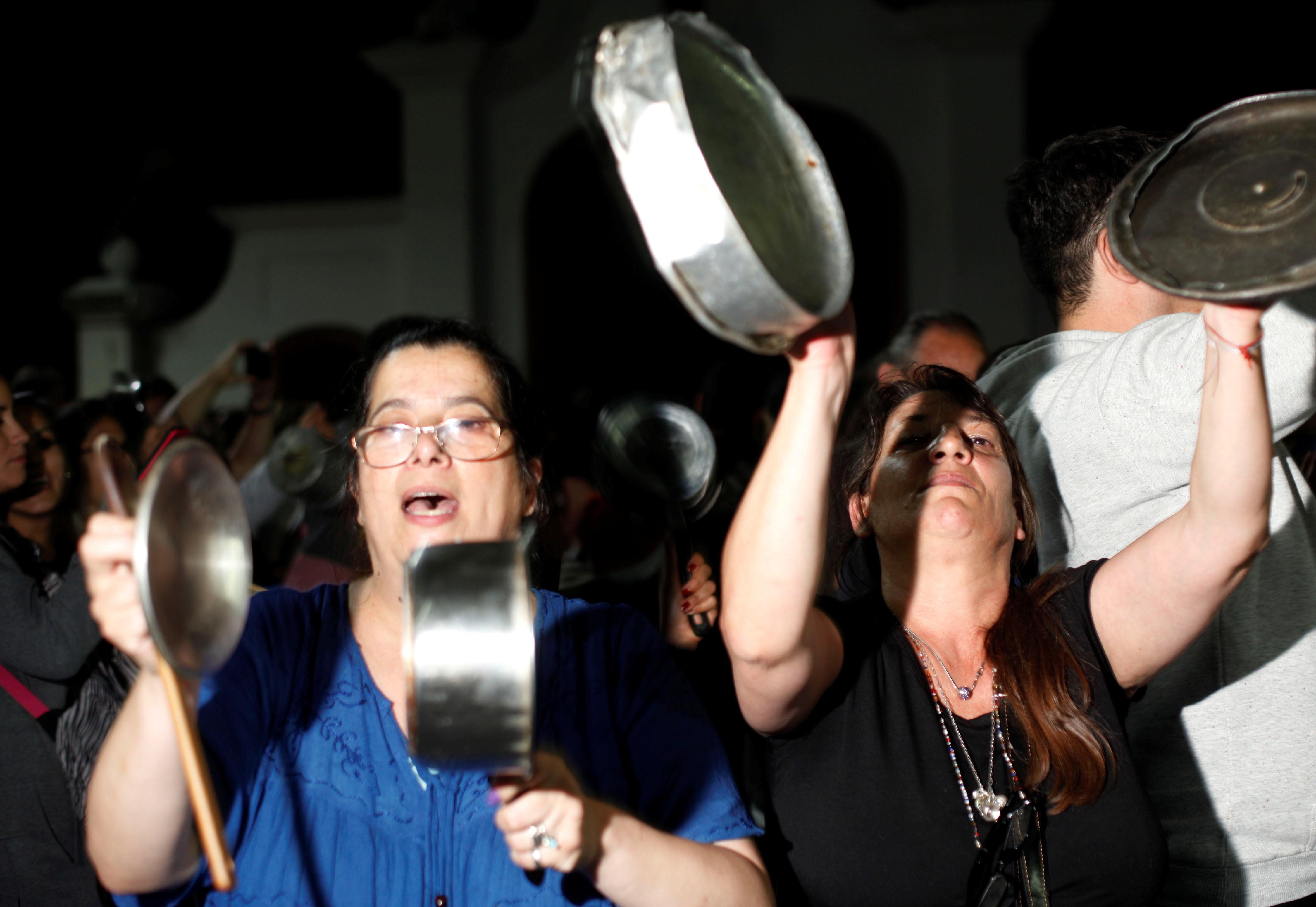 argentina congress passes pension reform after protests and clashes