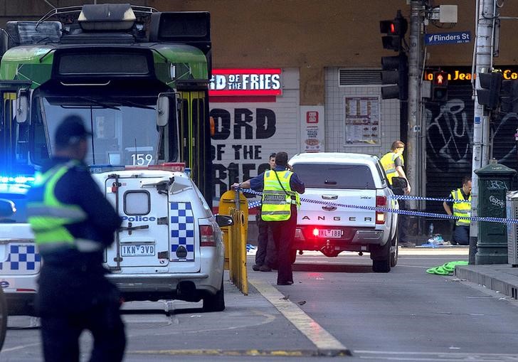car ploughs into pedestrians in melbourne  injures at least 14