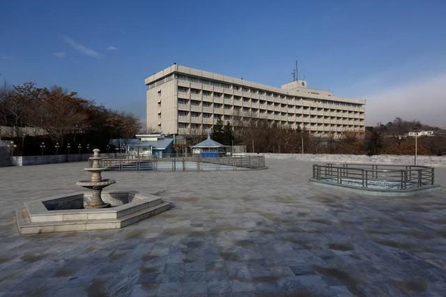 FILE PHOTO: View of the Intercontinental Hotel in Kabul, Afghanistan, January 25, 2016. Picture taken January 25, 2016. Credit: Reuters/Mohammad Ismail/File Photo
