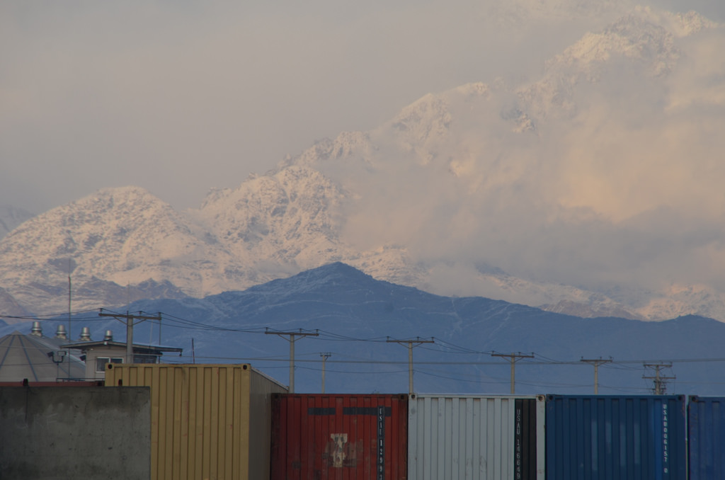 The Hindu Kush mountains as seen in northern Afghanistan. Credit: 401stafsb/Flickr, CC BY 2.0