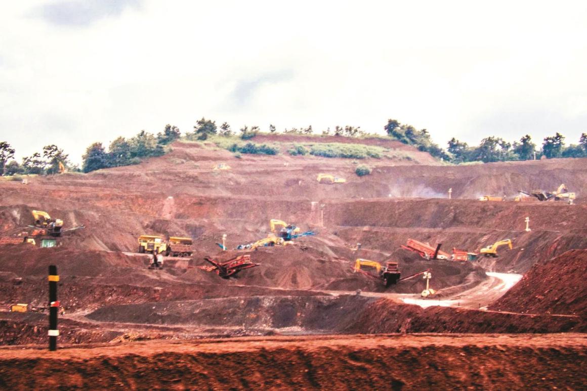 Supreme Court Dismisses Vedanta's Plea to Renew Mining Lease in Goa - The Wire