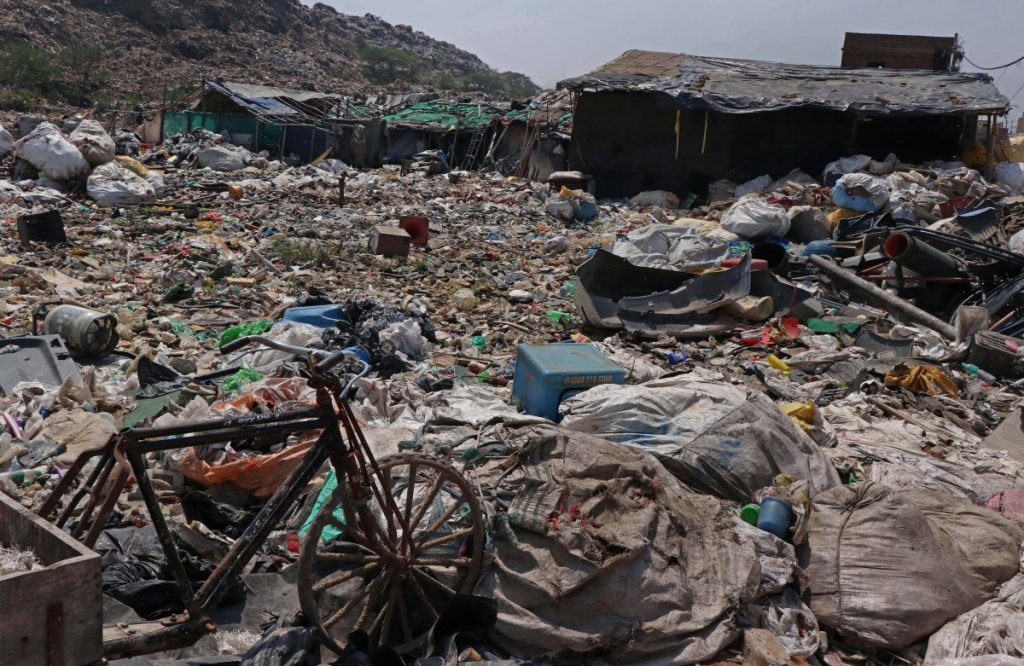 Wasted Lives: The Tragedy of India’s ‘Safai Mitra’ - The Wire