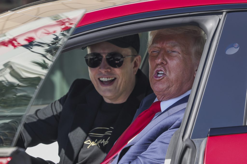 US President Donald Trump and Tesla CEO Elon Musk