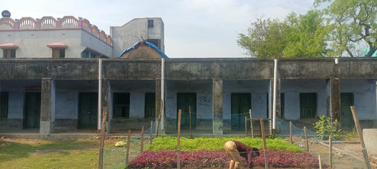 Closed student hostel of Sususinia high school under Chhatna Block, Bankura.