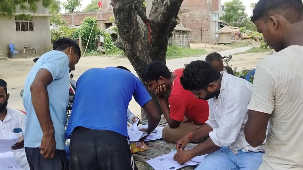 Representational Image. Pressure on BLO to submit as many forms as possible.