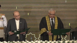 pakistan swears in new constitutional court as top judges resign in protest