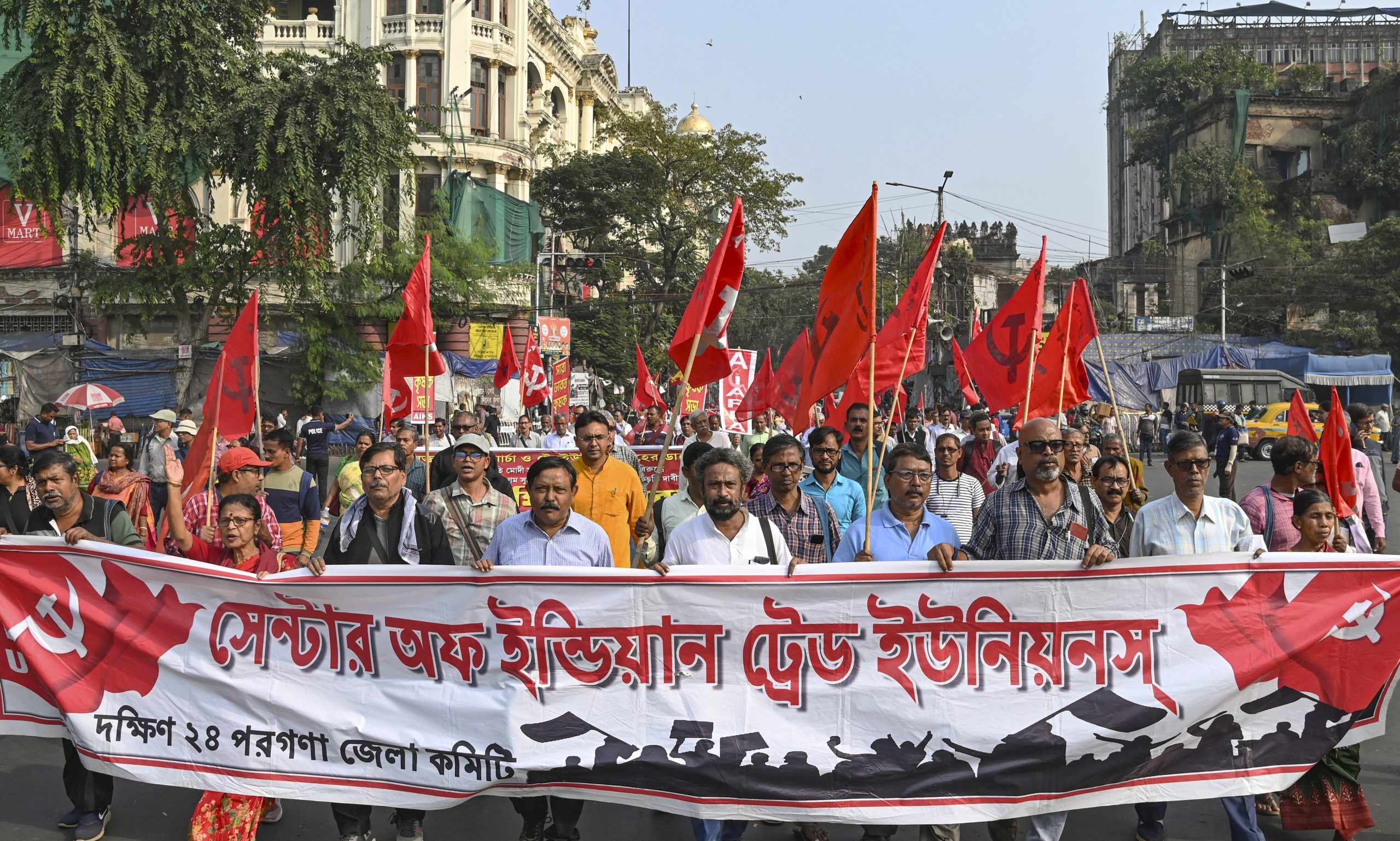  Kolkata: Members of various Left organizations take part in a rally over the new labour codes, in Kolkata, Wednesday, Nov. 26, 2025. 