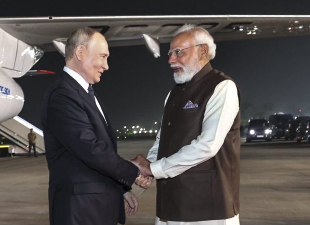 modi greets putin at airport amid strain of us tariffs