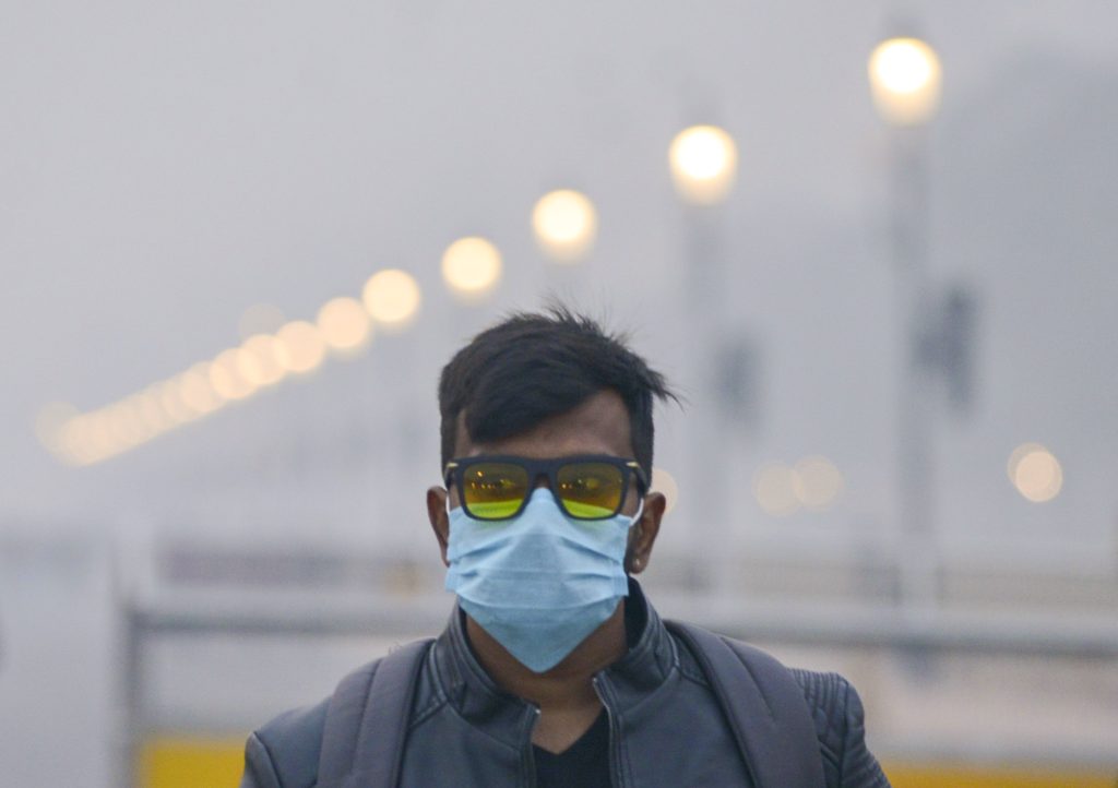 delhi air quality worsens  aqi nears 450  authorities implement grap iv restrictions