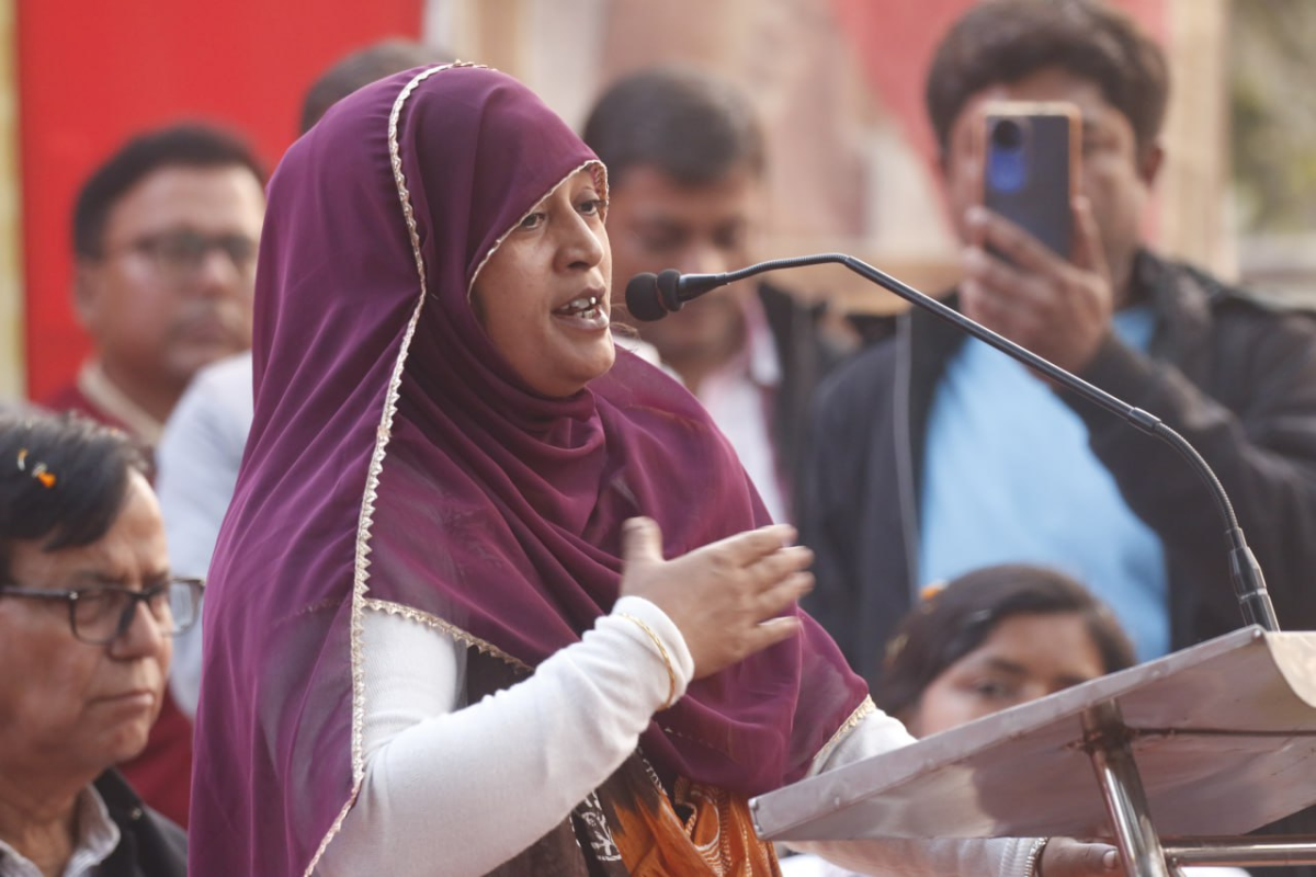 Sabina Sheikh, the grieving motherof Tamanna Khatun, the schoolgirl killed in a bomb attack allegedly by Trinamool Congress supporters, addressles a rally during the Bangla Bachao Yatra in Kaliganj, Nadia. Photo: Joydeep Sarkar
