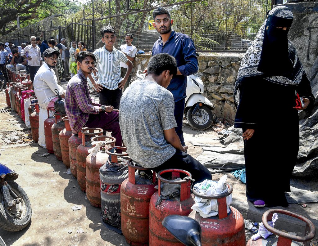 People queue up to avail refilled LPG cylinders amid shortage linked to the West Asia war, in Mumbai. Photo: PTI