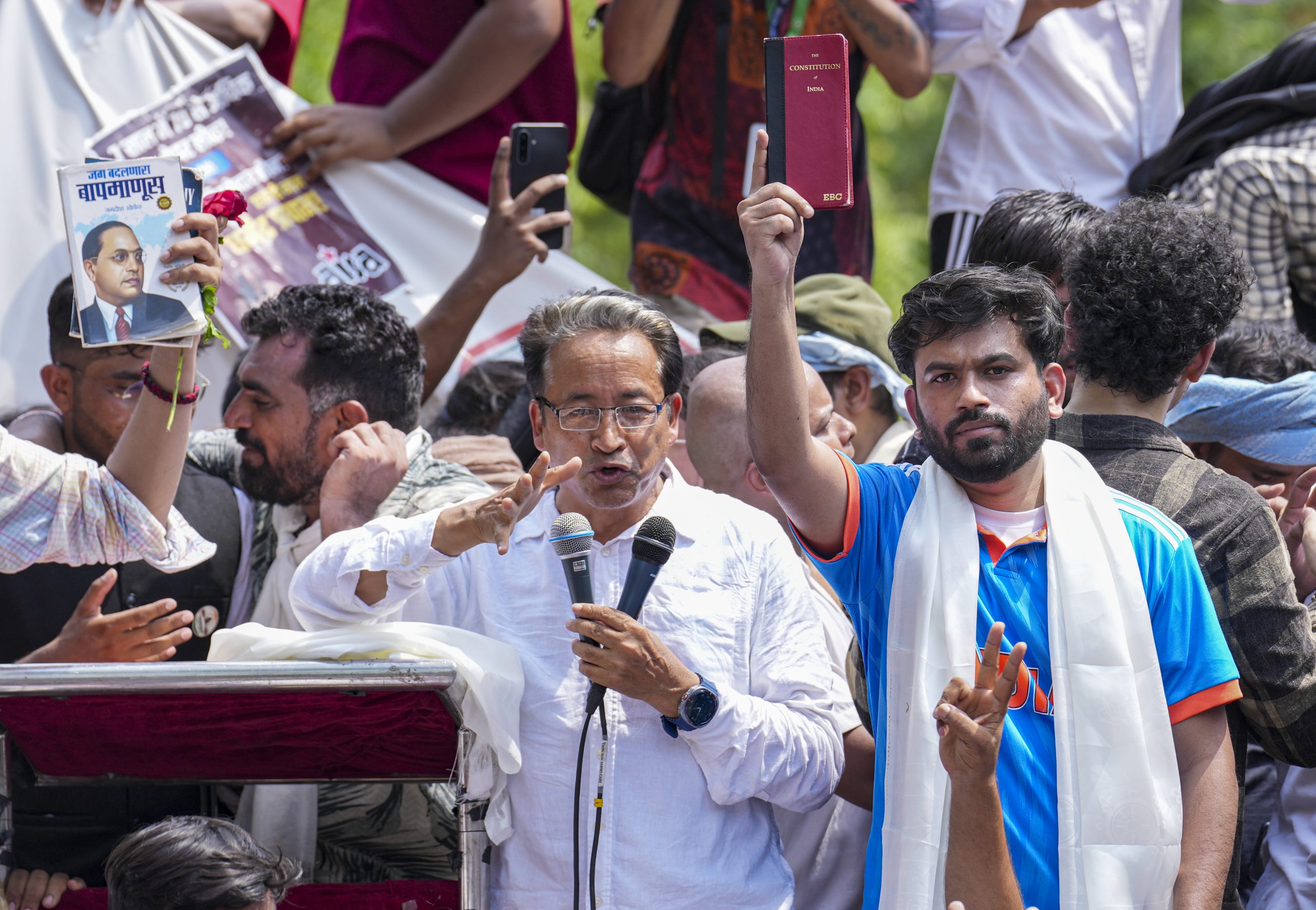 Climate activist Sonam Wangchuk joins protest demanding the resignation of Union Education Minister Dharmendra Pradhan, at Jantar Mantar, New Delhi, on June 6, 2025. Photo: PTI
