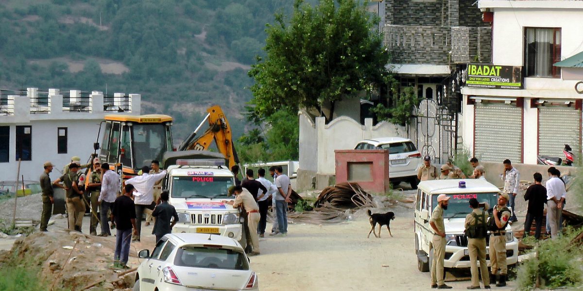 Auto Driver's Killing Raises Fresh Questions on Civilian Deaths in J&K, Family Seeks Answers
