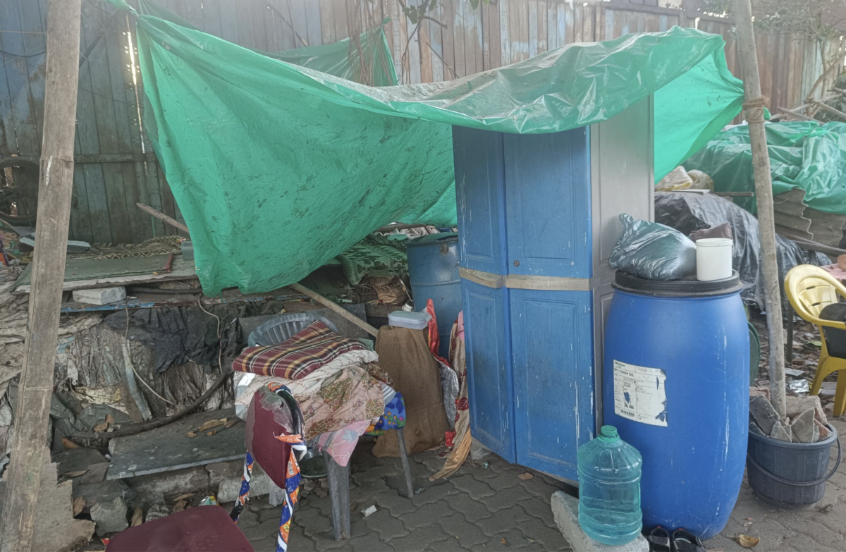 Taadpatri (tarpaulin covering) put-up by residents for shelter during monsoon. Photo: Anjali D