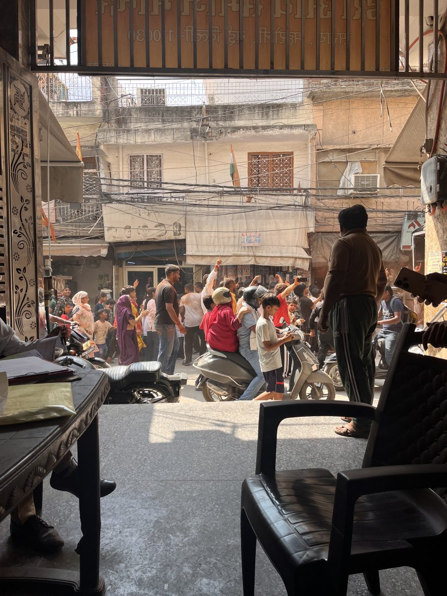 The Arya Samaj temple where BLOs are conducting hearings, in Mehrauli, Delhi. Photo: Antara Baruah