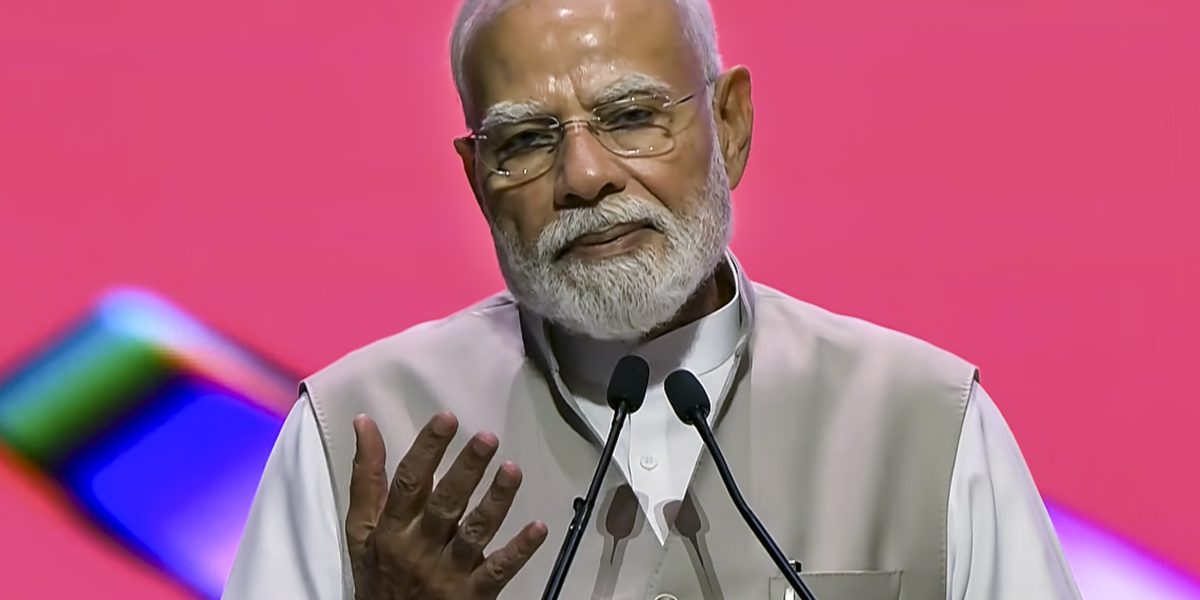 Modi Govt Can't Understand the Young. Calling Rahul Gandhi 'Angry Uncle' Doesn't Solve This